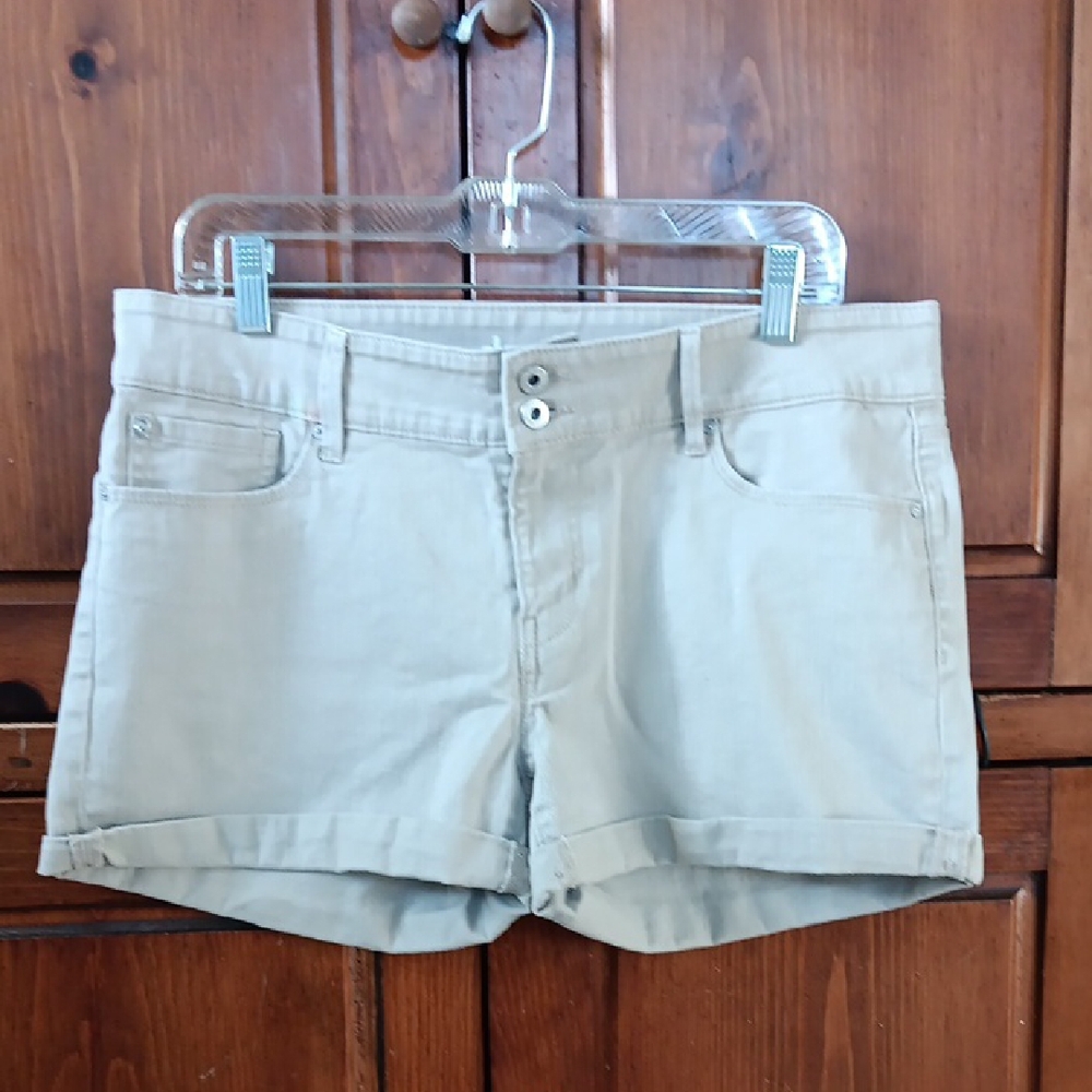 Denizen by Levi Casual Tan Denim Shorts